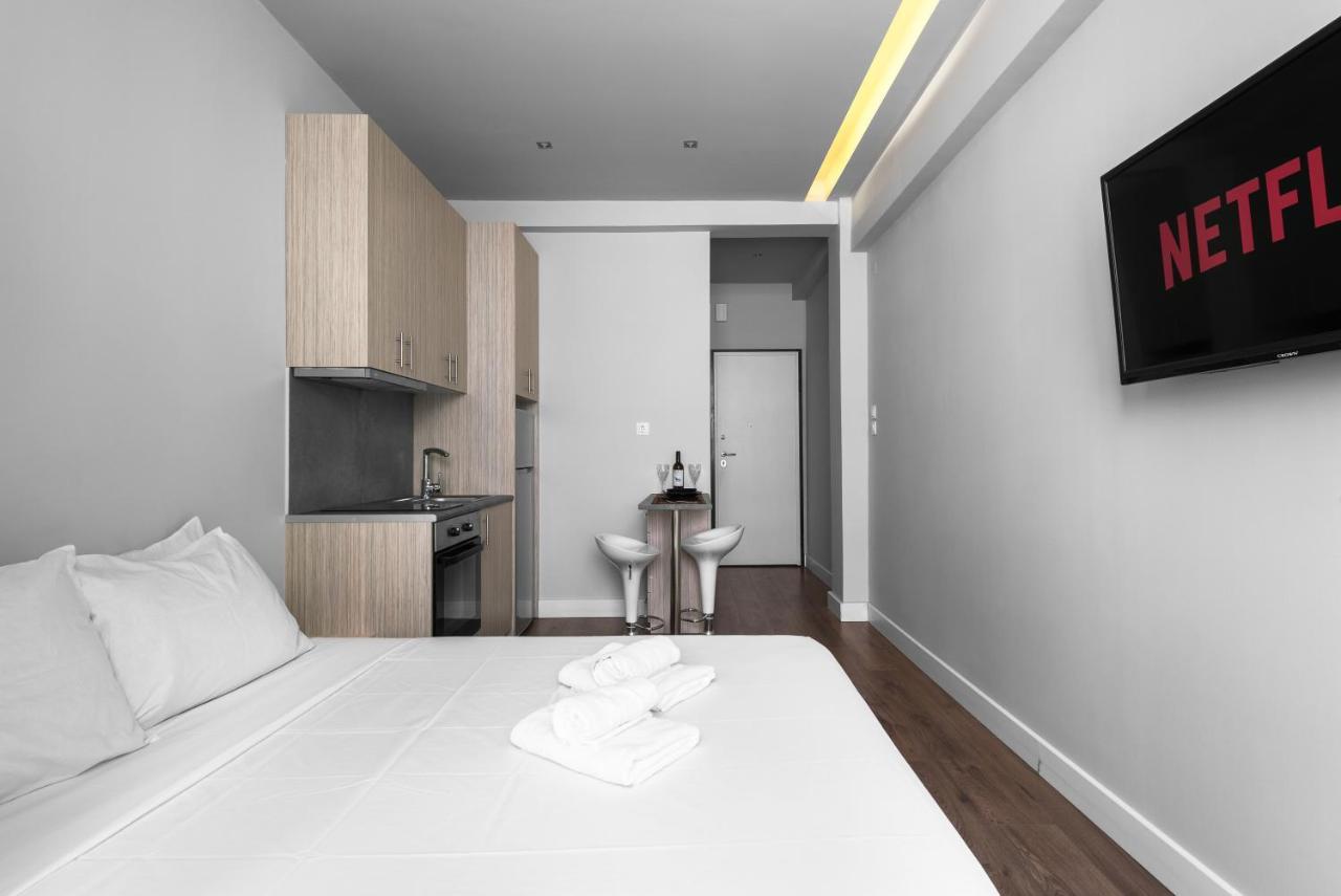 סלוניקי Upper Floor, The Luxury Suites מראה חיצוני תמונה