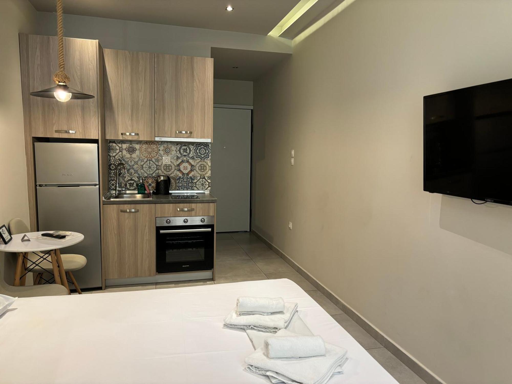 סלוניקי Upper Floor, The Luxury Suites מראה חיצוני תמונה